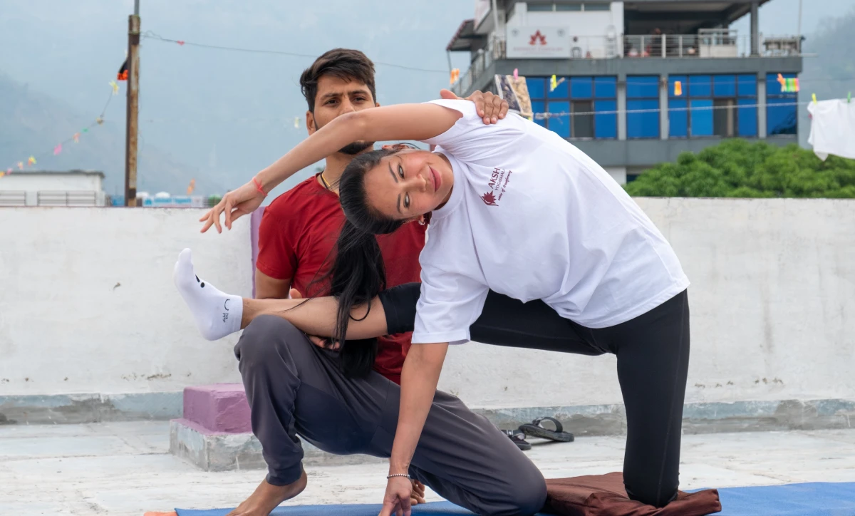 200-hour-hatha-yoga-ttc-in-rishikesh