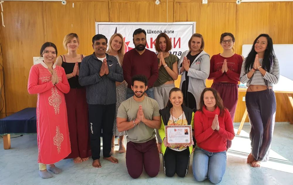 best-yoga-teacher-training-in-rishikesh