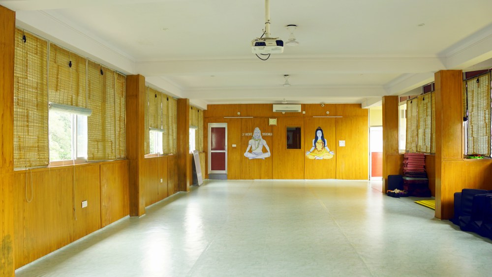 best-yoga-teacher-training-in-rishikesh