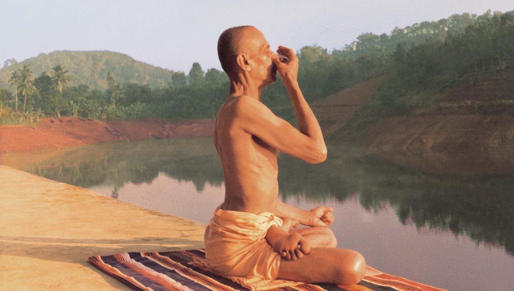 pranayama, learn it in Rishikesh, yoga school akshi Yogashala